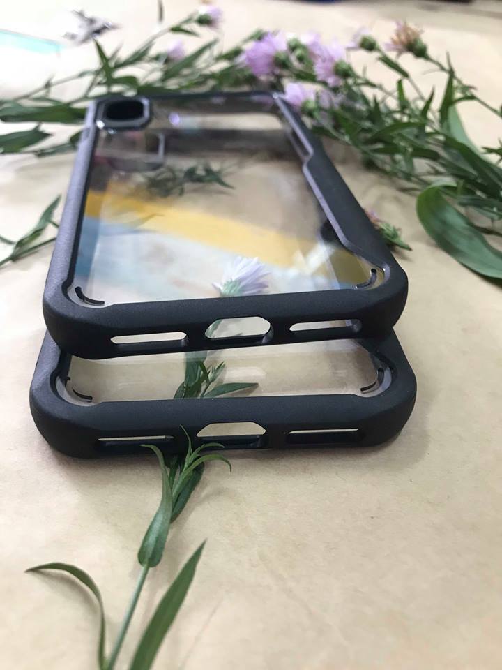 Ốp Lưng iPhone X Viền Màu Lưng Trong Hiệu Likgus chất liệu nhựa thiết kế rất đẹp sang trọng mặt lưng trong suốt dễ dàng khoe được dáng thon gọn của máy